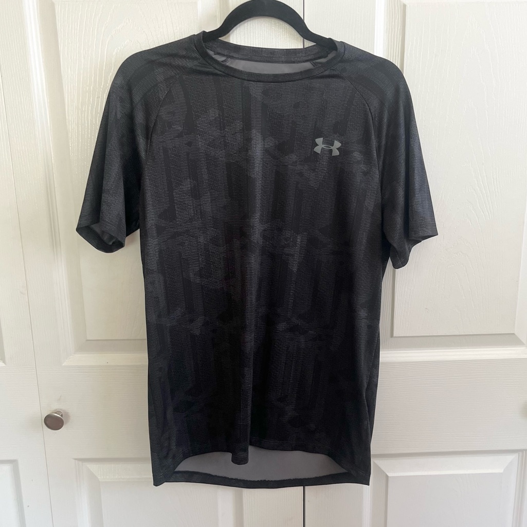 5 For $25! Under Armour Men's Black T-Shirt